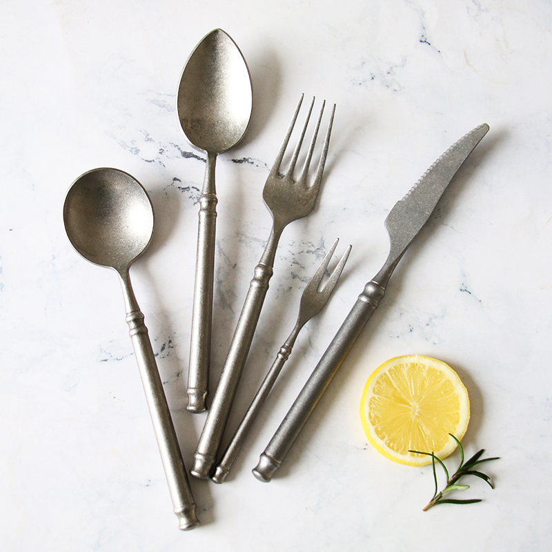 Vintage Collectible Spoons - Bộ dao dĩa nhà bếp bằng